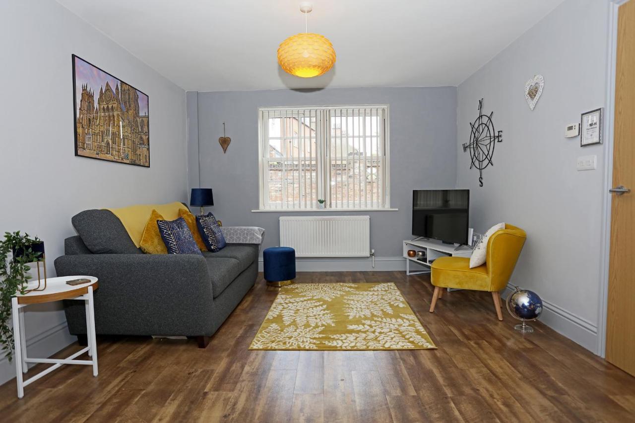 יורק George Hudson Court Apartments מראה חיצוני תמונה