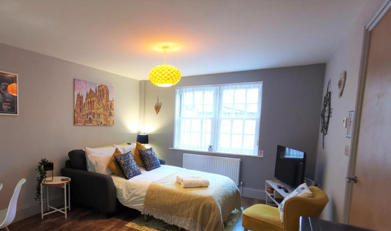 יורק George Hudson Court Apartments מראה חיצוני תמונה